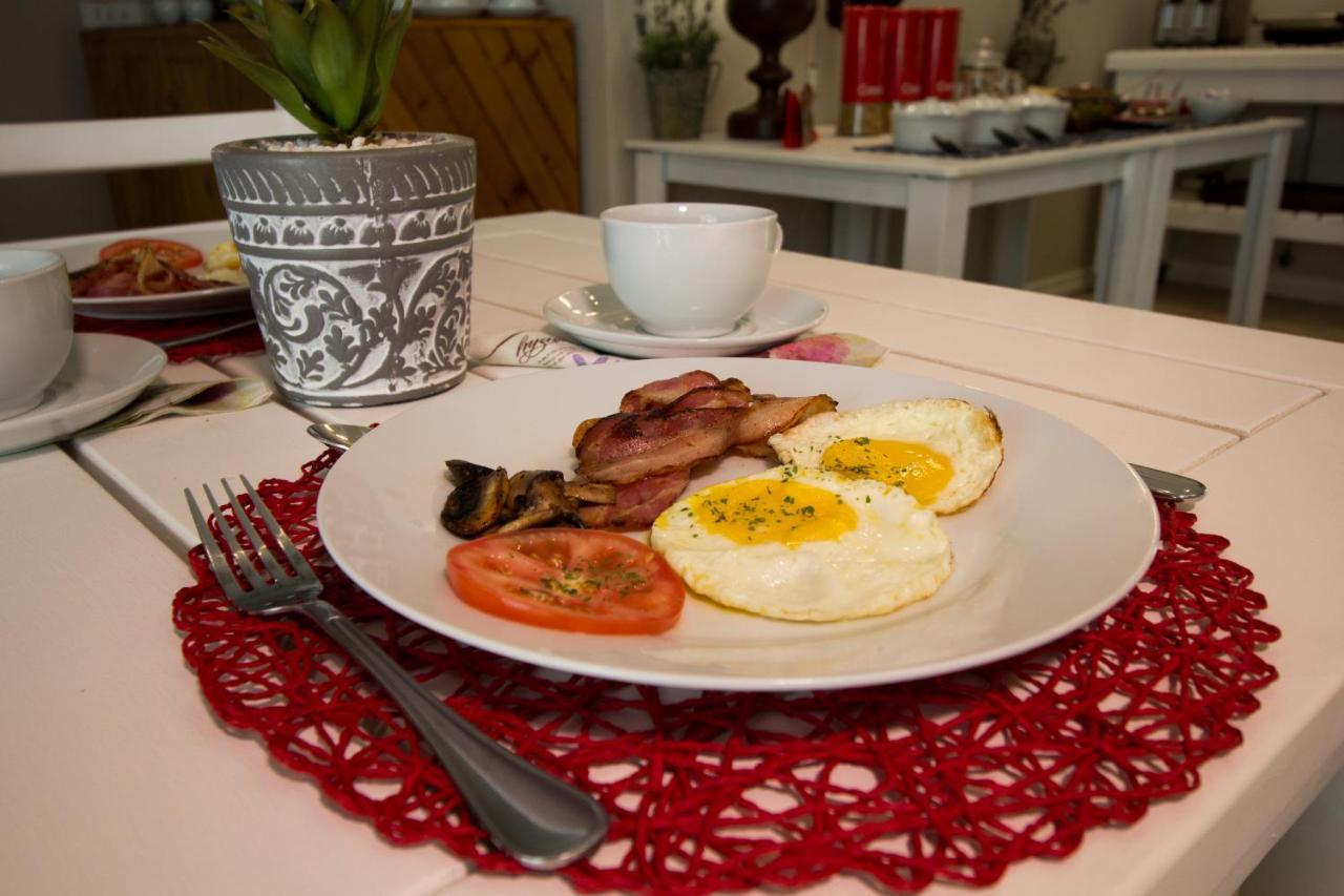 House On Olof Palme Bed & Breakfast Windhoek Luaran gambar